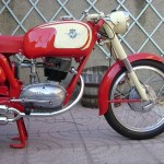 mv-agusta-150-rs-panna-e-rosso-1